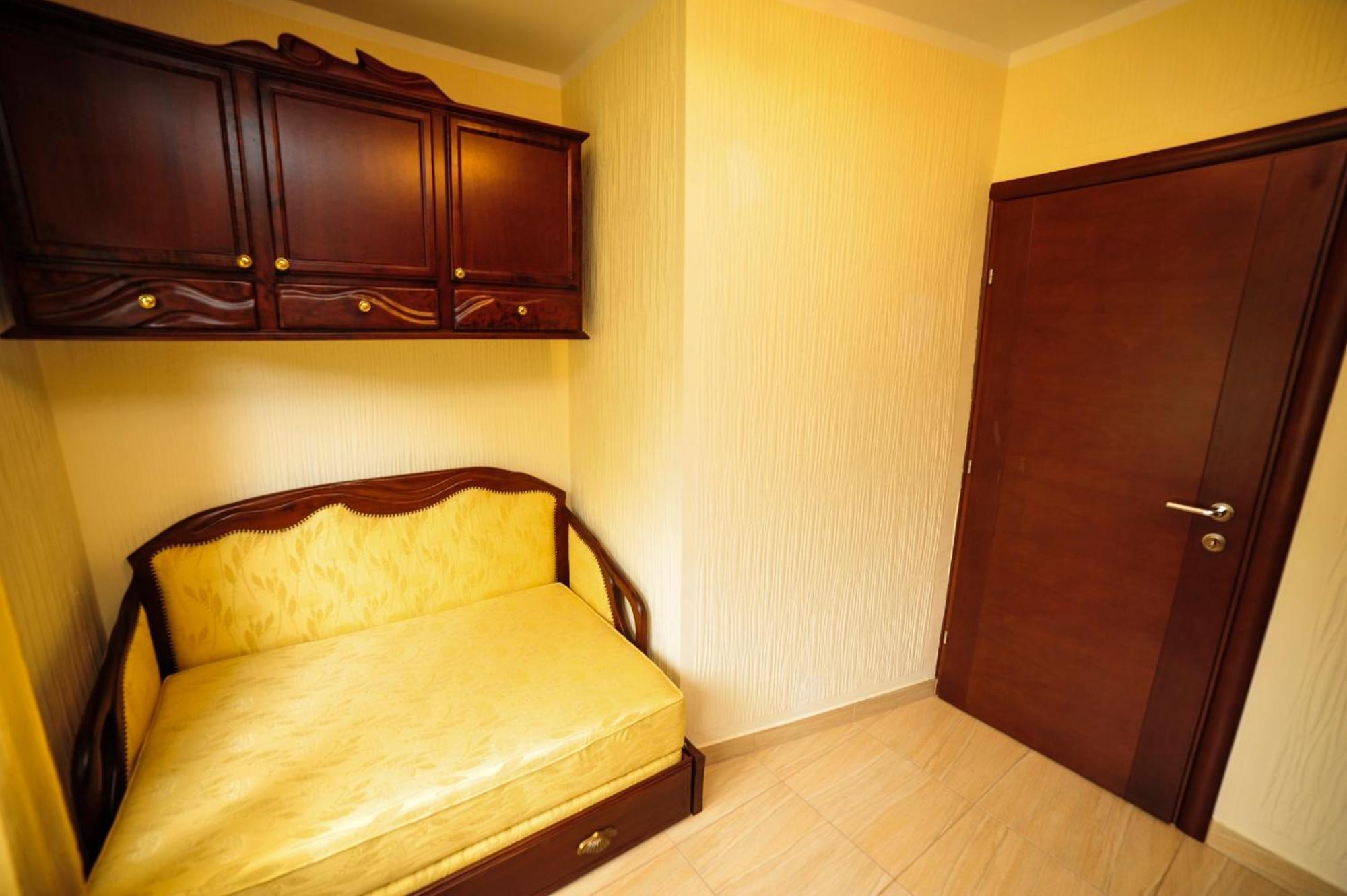Villa Dolphin Apartments Petrovac Cameră foto