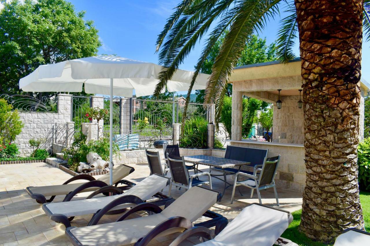 Villa Dolphin Apartments Petrovac Exterior foto