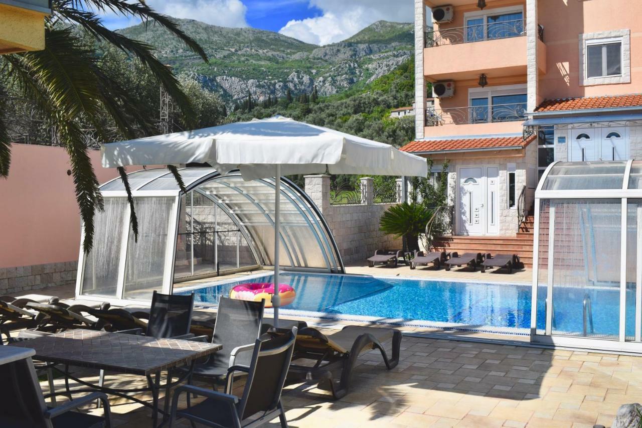 Villa Dolphin Apartments Petrovac Exterior foto