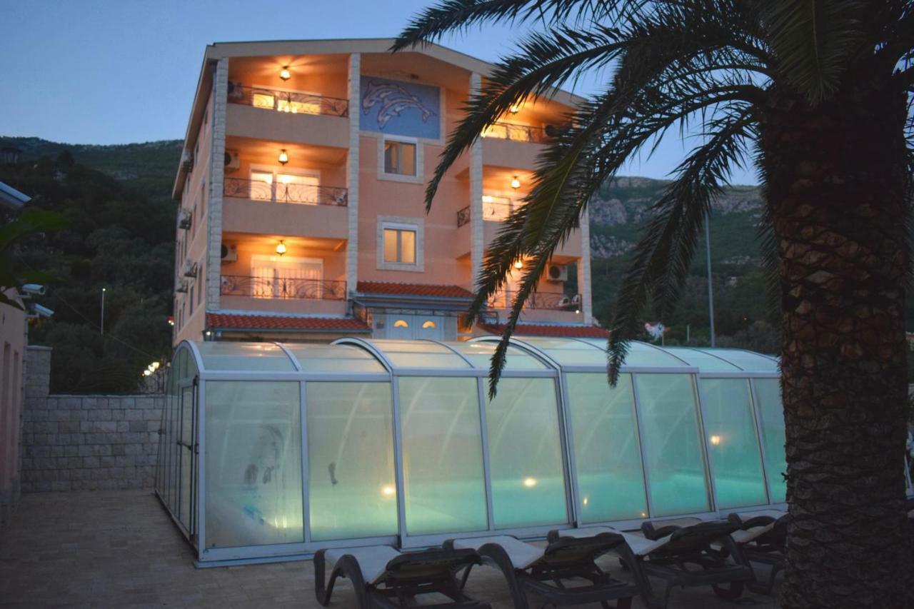 Villa Dolphin Apartments Petrovac Exterior foto